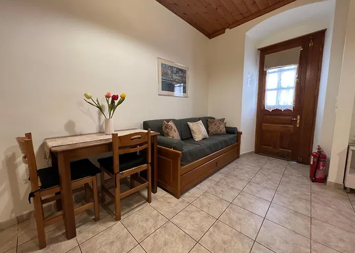 Perakis Apartments